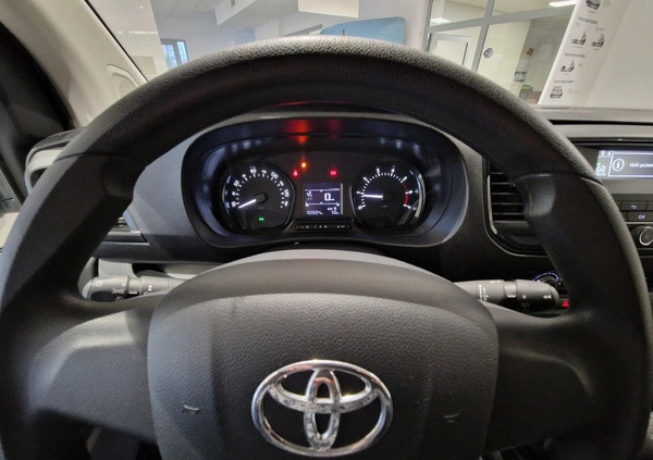 Toyota ProAce cena 132900 przebieg: 100000, rok produkcji 2021 z Poznań małe 121